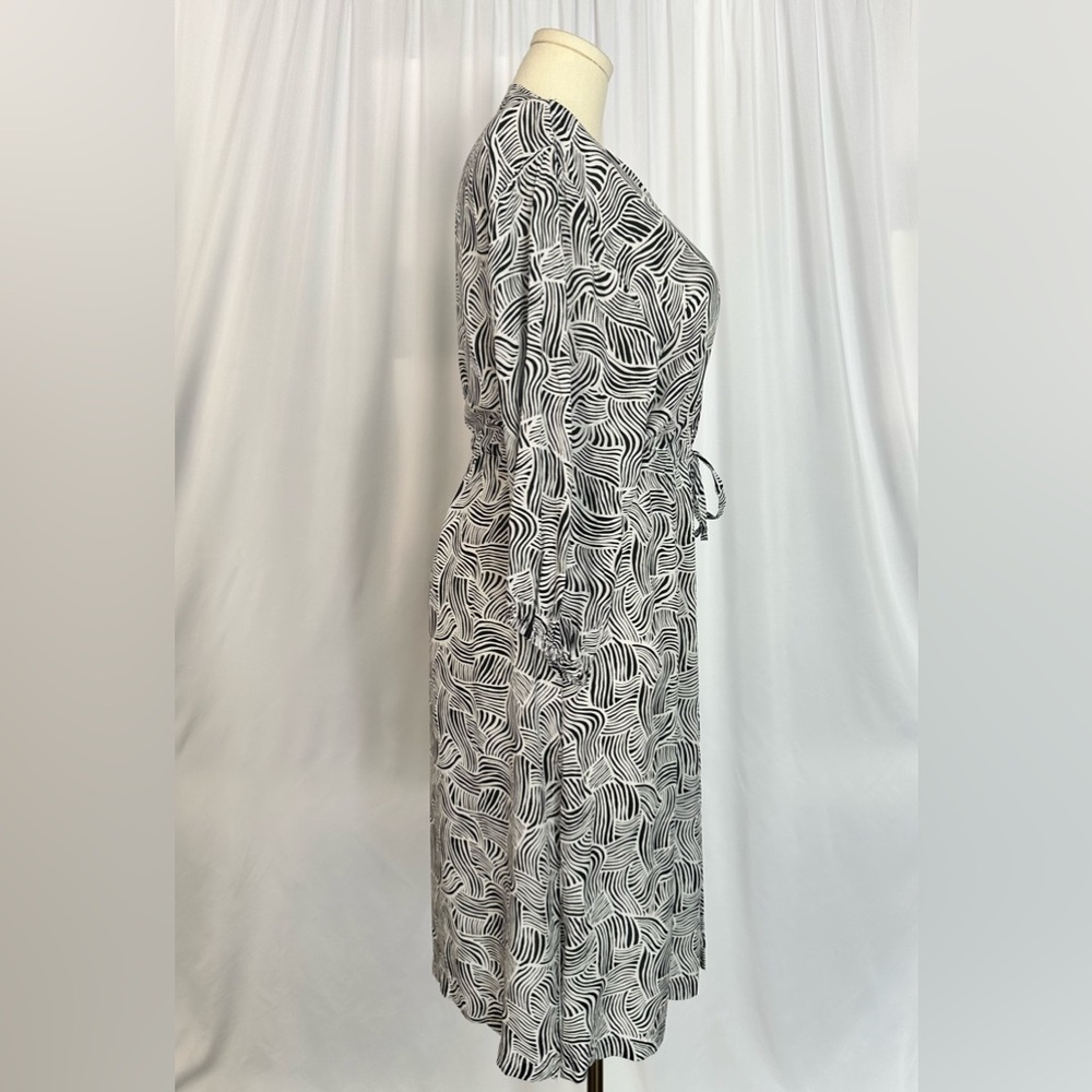 LOFT Black & White Abstract Print Tie-Front Midi Cover Up Dress | Size M/L(1228) - Picture 6 of 14